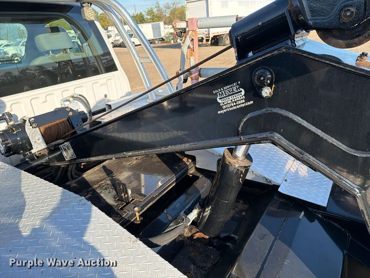 image for item FW3586 2017 Ford F550 Super Duty tow truck