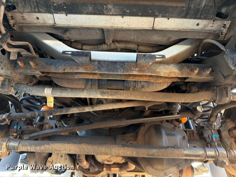 image for item FW3586 2017 Ford F550 Super Duty tow truck