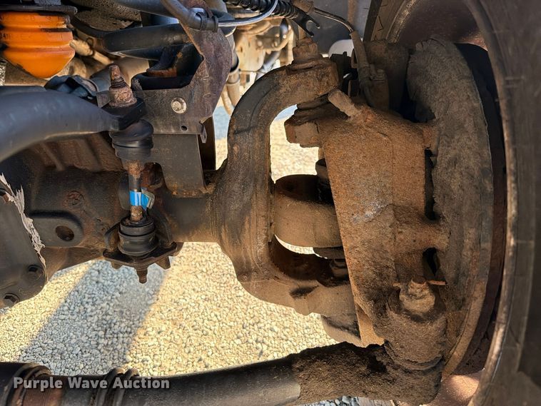 image for item FW3586 2017 Ford F550 Super Duty tow truck