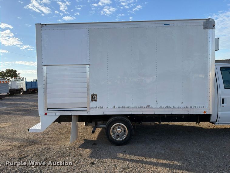 image for item FW3592 2014 Ford E450 refrigerated truck