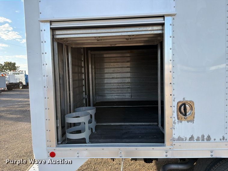 image for item FW3592 2014 Ford E450 refrigerated truck