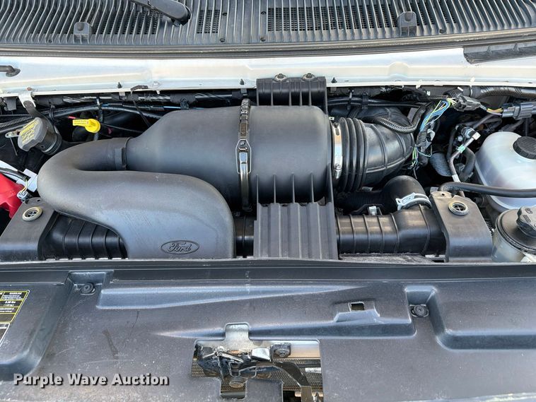 image for item FW3592 2014 Ford E450 refrigerated truck