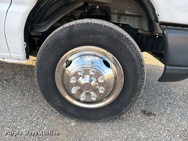 image for item FW3592 2014 Ford E450 refrigerated truck
