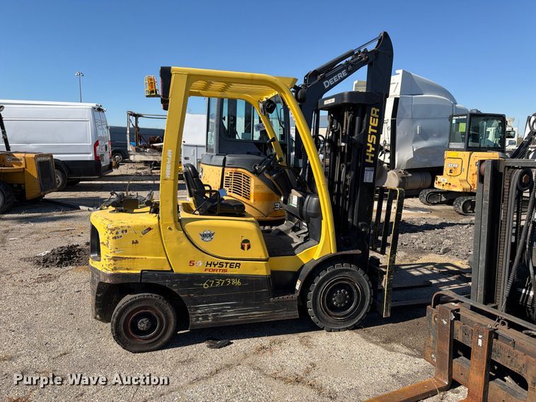 image for item YA4930 2014 Hyster H50FT forklift