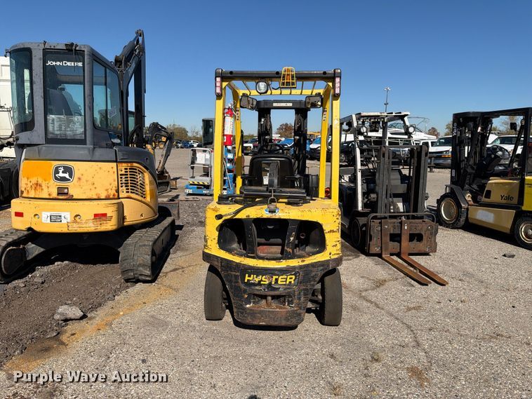 image for item YA4930 2014 Hyster H50FT forklift