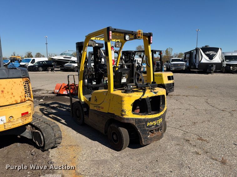 image for item YA4930 2014 Hyster H50FT forklift