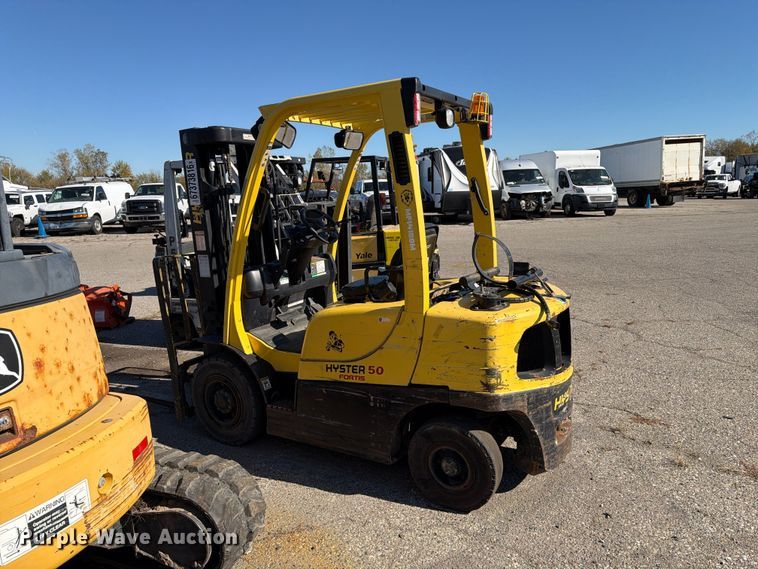 image for item YA4930 2014 Hyster H50FT forklift