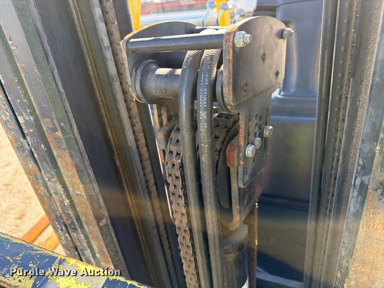 image for item YA4930 2014 Hyster H50FT forklift
