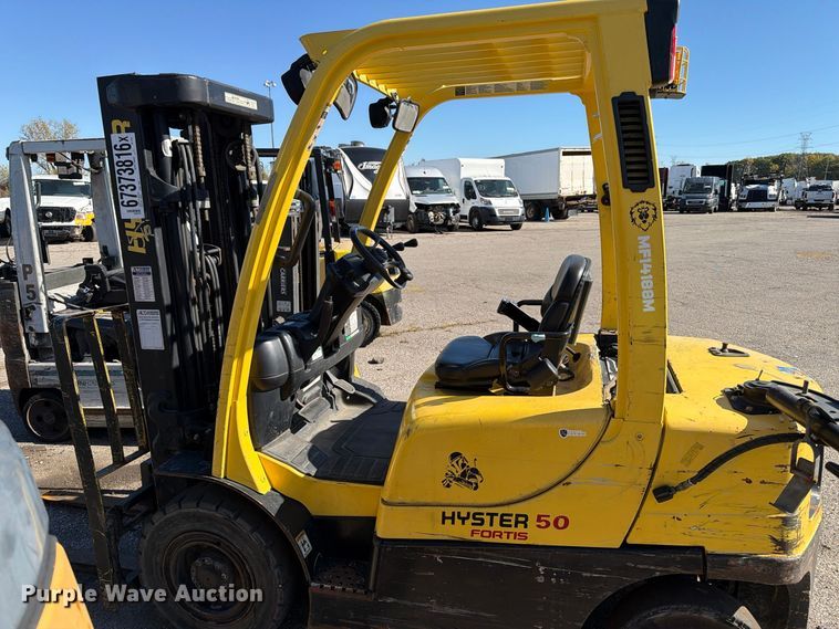 image for item YA4930 2014 Hyster H50FT forklift