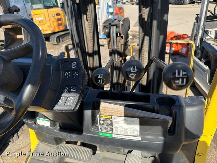 image for item YA4930 2014 Hyster H50FT forklift