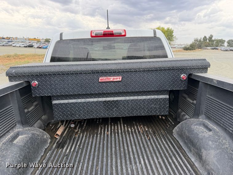 image for item YA5392 2019 Chevrolet Colorado Ext. Cab pickup truck