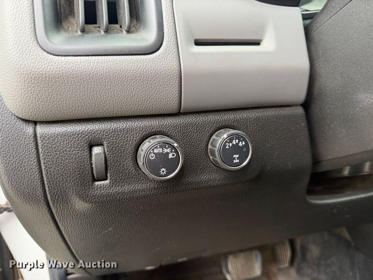 image for item YA5392 2019 Chevrolet Colorado Ext. Cab pickup truck