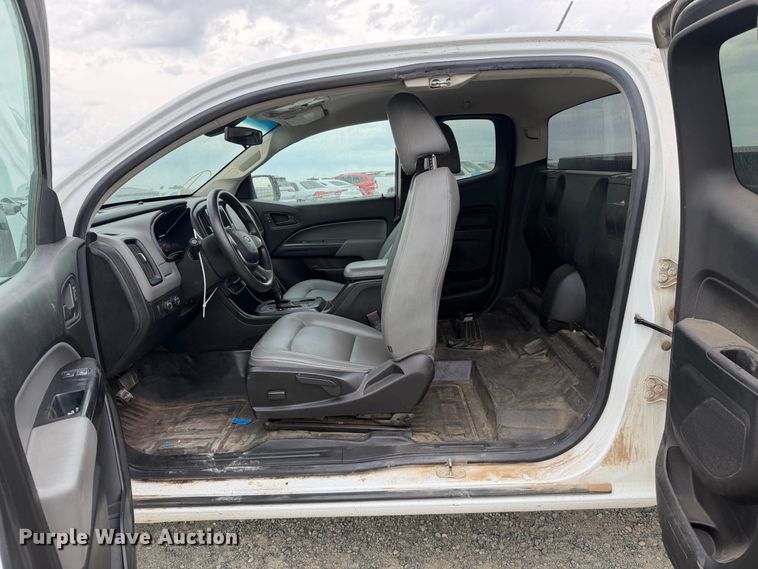 image for item YA5392 2019 Chevrolet Colorado Ext. Cab pickup truck