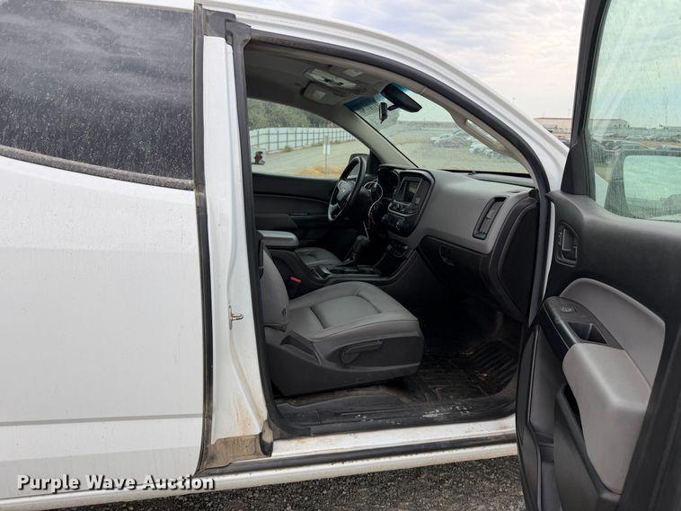 image for item YA5392 2019 Chevrolet Colorado Ext. Cab pickup truck