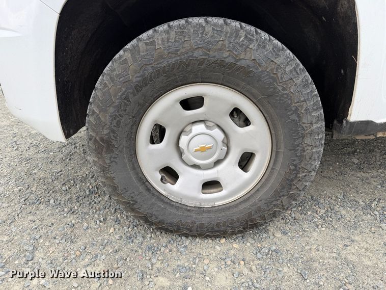 image for item YA5392 2019 Chevrolet Colorado Ext. Cab pickup truck
