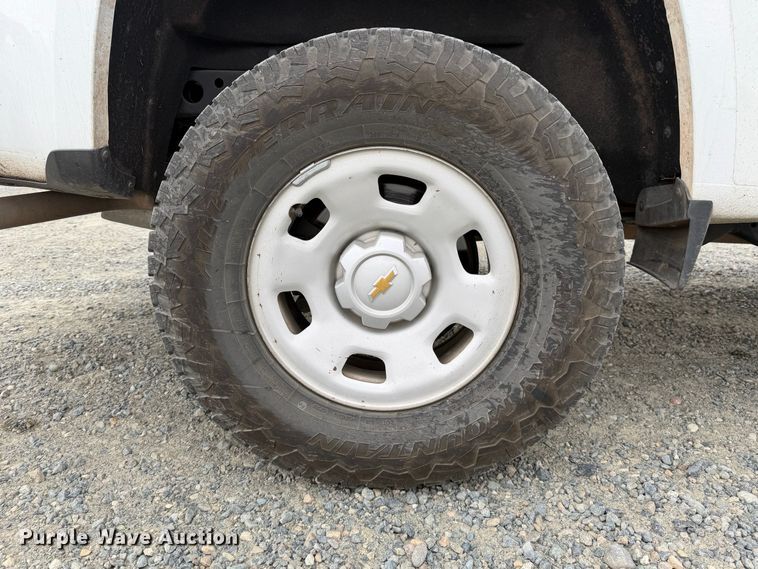 image for item YA5392 2019 Chevrolet Colorado Ext. Cab pickup truck