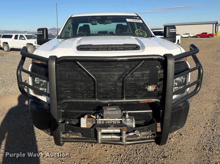 image for item YA5395 2021 Chevrolet Silverado 2500HD Ext. Cab pickup truck