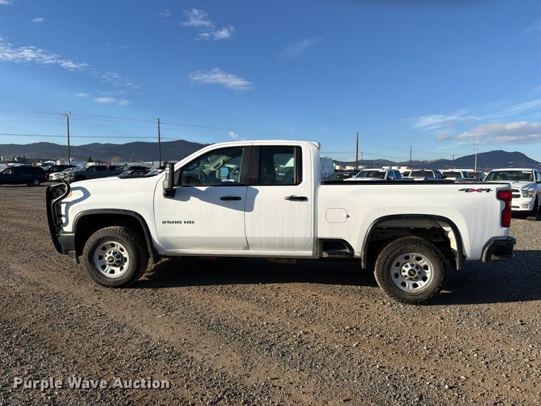 image for item YA5395 2021 Chevrolet Silverado 2500HD Ext. Cab pickup truck