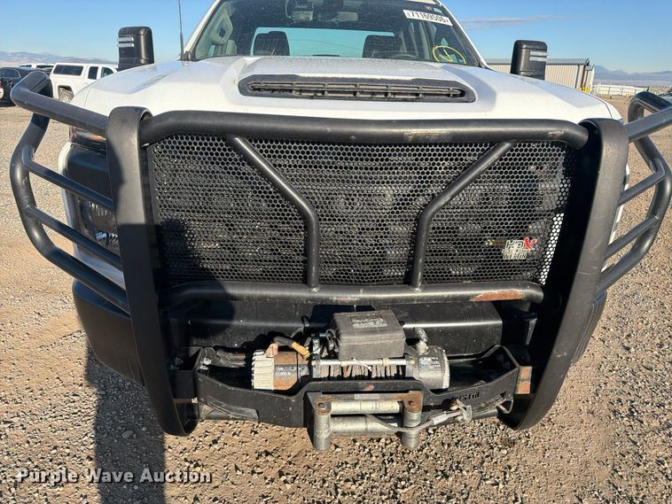 image for item YA5395 2021 Chevrolet Silverado 2500HD Ext. Cab pickup truck