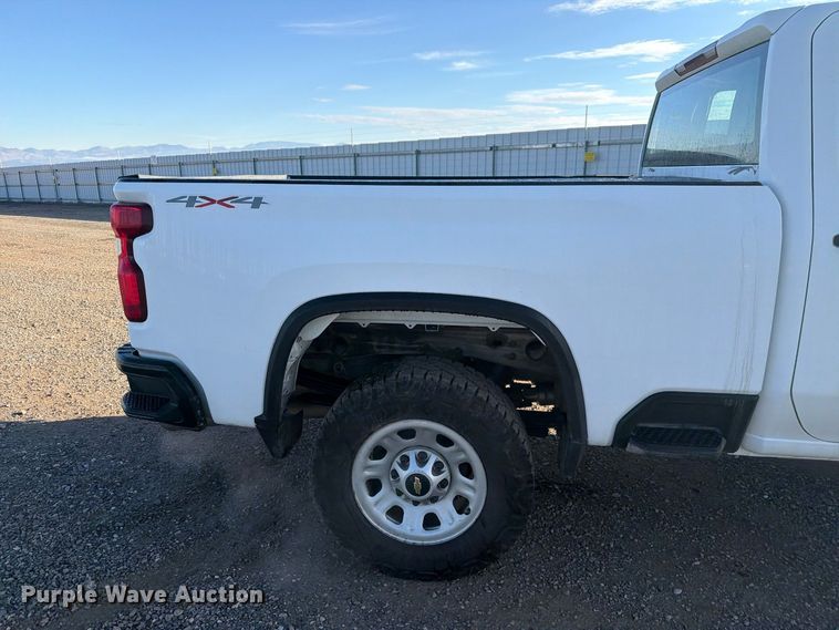 image for item YA5395 2021 Chevrolet Silverado 2500HD Ext. Cab pickup truck