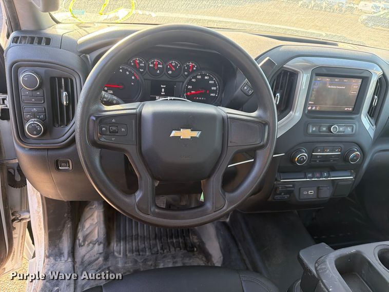image for item YA5395 2021 Chevrolet Silverado 2500HD Ext. Cab pickup truck