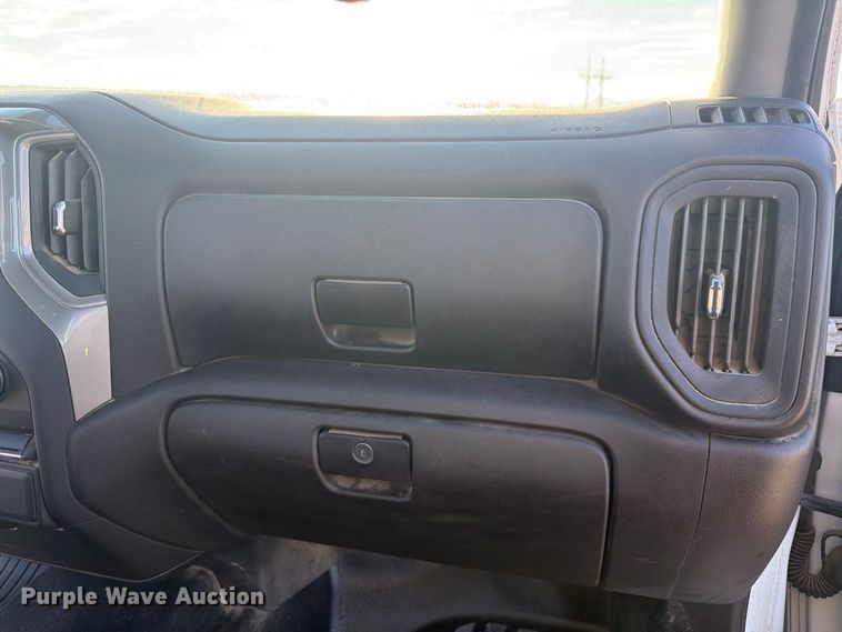 image for item YA5395 2021 Chevrolet Silverado 2500HD Ext. Cab pickup truck
