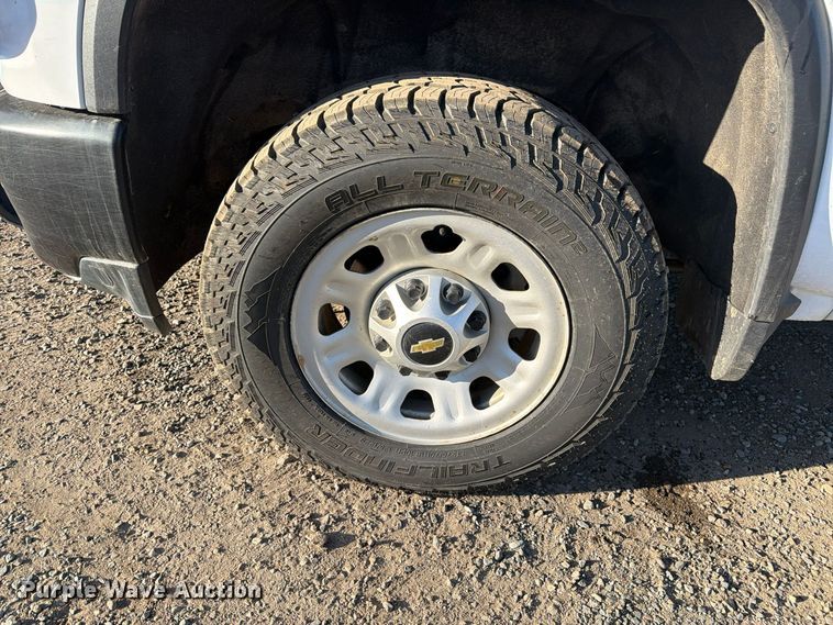 image for item YA5395 2021 Chevrolet Silverado 2500HD Ext. Cab pickup truck