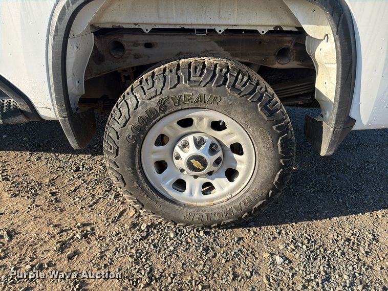 image for item YA5395 2021 Chevrolet Silverado 2500HD Ext. Cab pickup truck