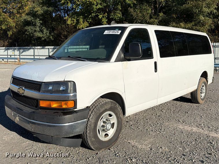 image for item YA5536 2017 Chevrolet Express van