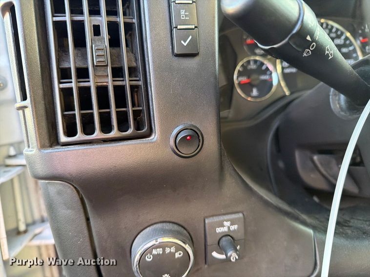 image for item YA5536 2017 Chevrolet Express van