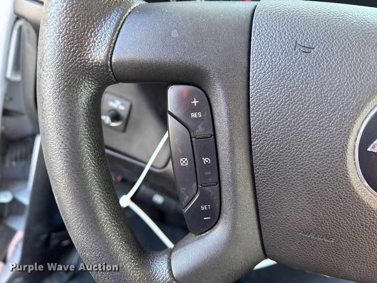 image for item YA5536 2017 Chevrolet Express van