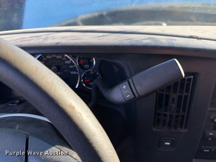 image for item YA5536 2017 Chevrolet Express van