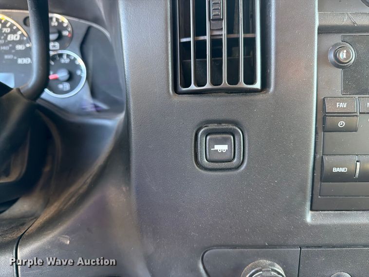 image for item YA5536 2017 Chevrolet Express van
