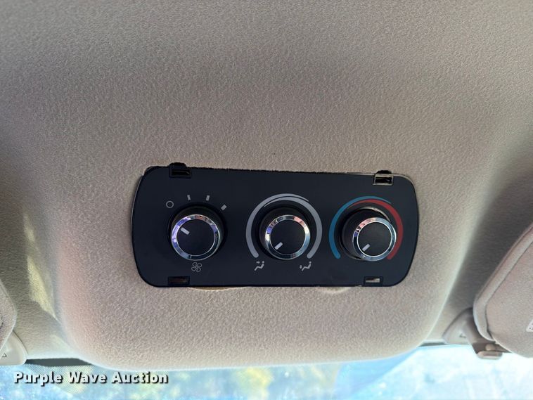 image for item YA5536 2017 Chevrolet Express van