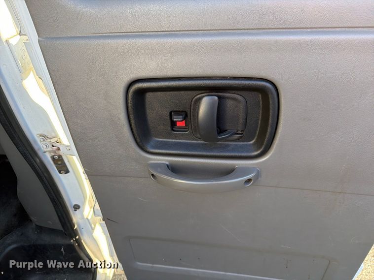 image for item YA5536 2017 Chevrolet Express van
