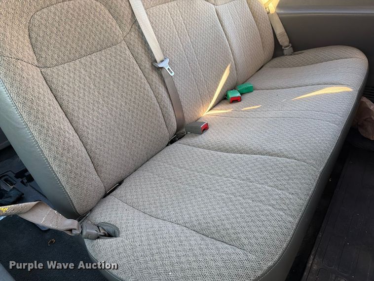 image for item YA5536 2017 Chevrolet Express van