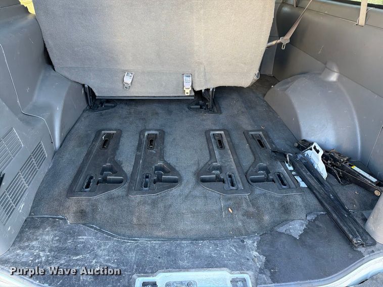image for item YA5536 2017 Chevrolet Express van