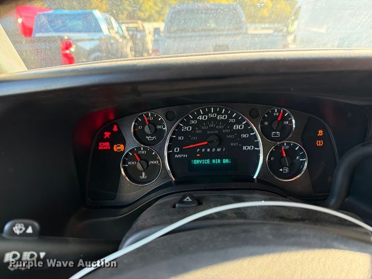 image for item YA5536 2017 Chevrolet Express van