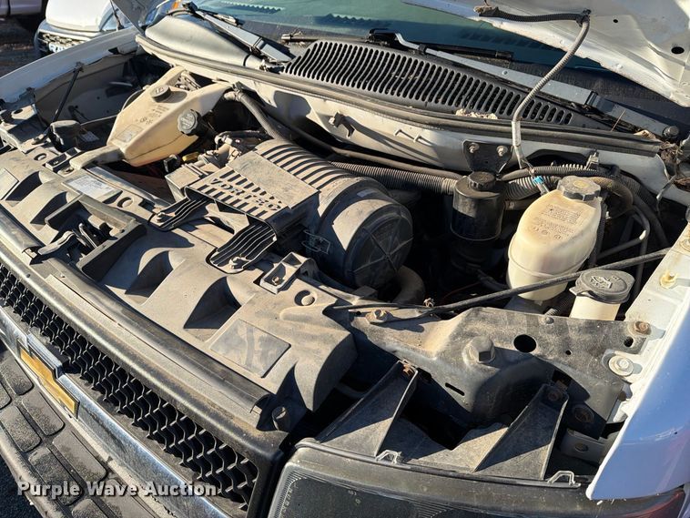 image for item YA5536 2017 Chevrolet Express van