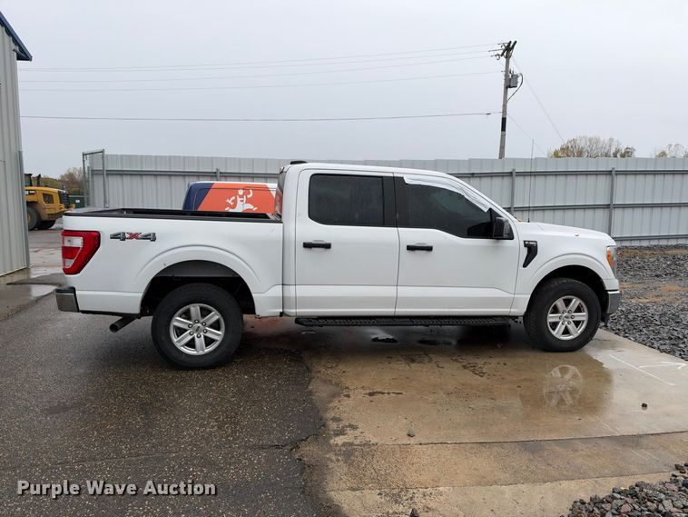 image for item YA5652 2021 Ford F150 Crew Cab pickup truck