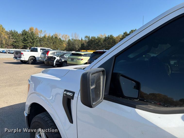image for item YA5652 2021 Ford F150 Crew Cab pickup truck
