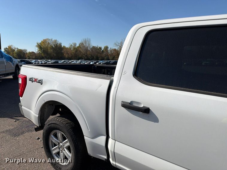 image for item YA5652 2021 Ford F150 Crew Cab pickup truck