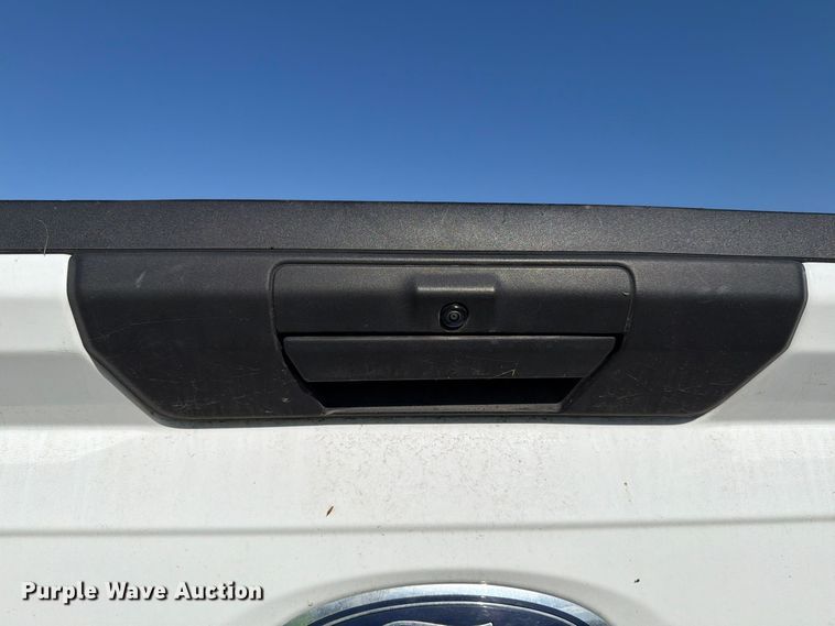 image for item YA5652 2021 Ford F150 Crew Cab pickup truck