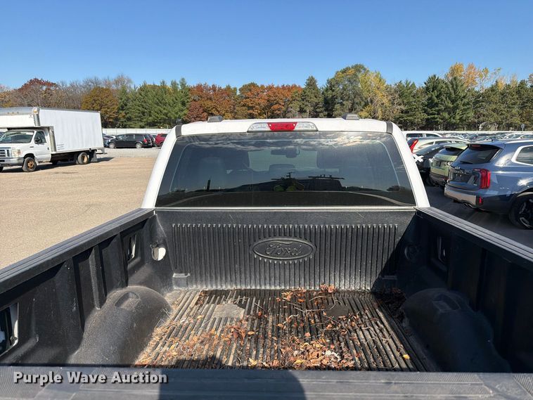 image for item YA5652 2021 Ford F150 Crew Cab pickup truck