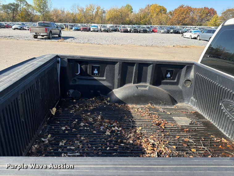 image for item YA5652 2021 Ford F150 Crew Cab pickup truck