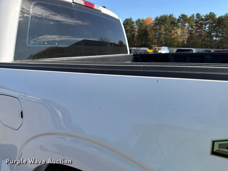 image for item YA5652 2021 Ford F150 Crew Cab pickup truck