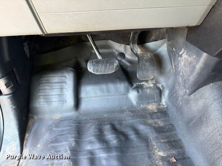 image for item YA5652 2021 Ford F150 Crew Cab pickup truck