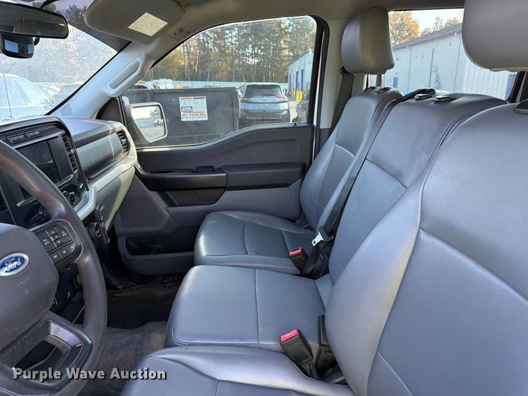 image for item YA5652 2021 Ford F150 Crew Cab pickup truck