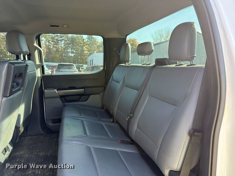 image for item YA5652 2021 Ford F150 Crew Cab pickup truck