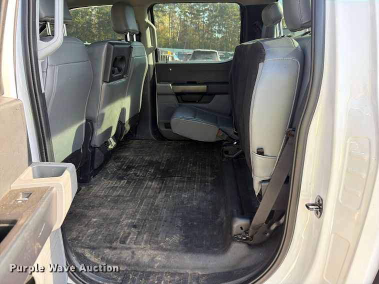 image for item YA5652 2021 Ford F150 Crew Cab pickup truck